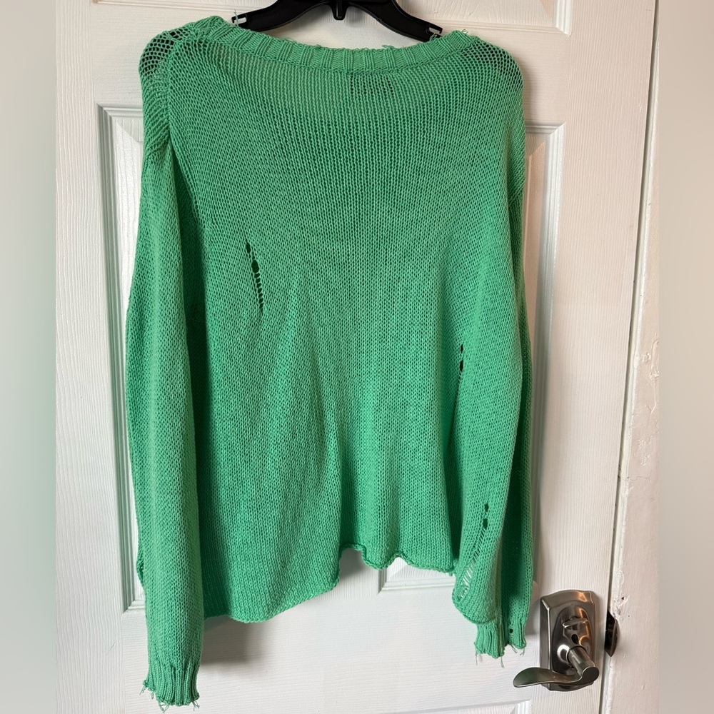 Wooden Ships Women’s Green Distressed Sweater. Size S/M - Picture 3 of 4